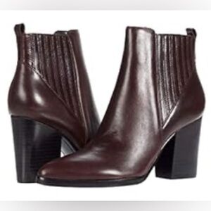 NWOB Marc Fisher LTD Alva Ankle Bootie, Red Leather, 6.5 M